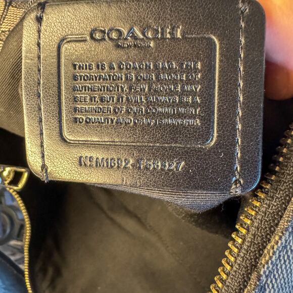 🧵 COACH Signature C Hobo Bag | AS-IS for Repair or Upcycle Project - Picture 6 of 6